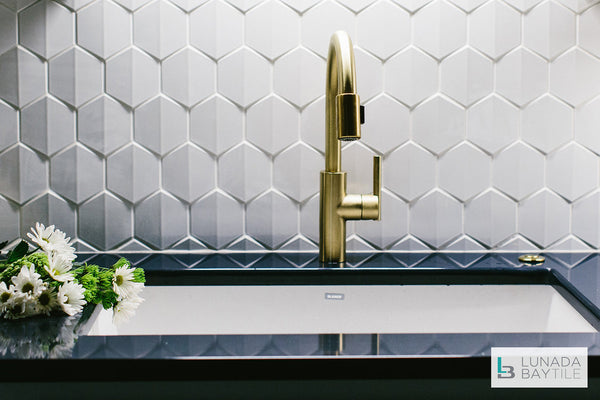 Shinju Crest Kumamoto Backsplash